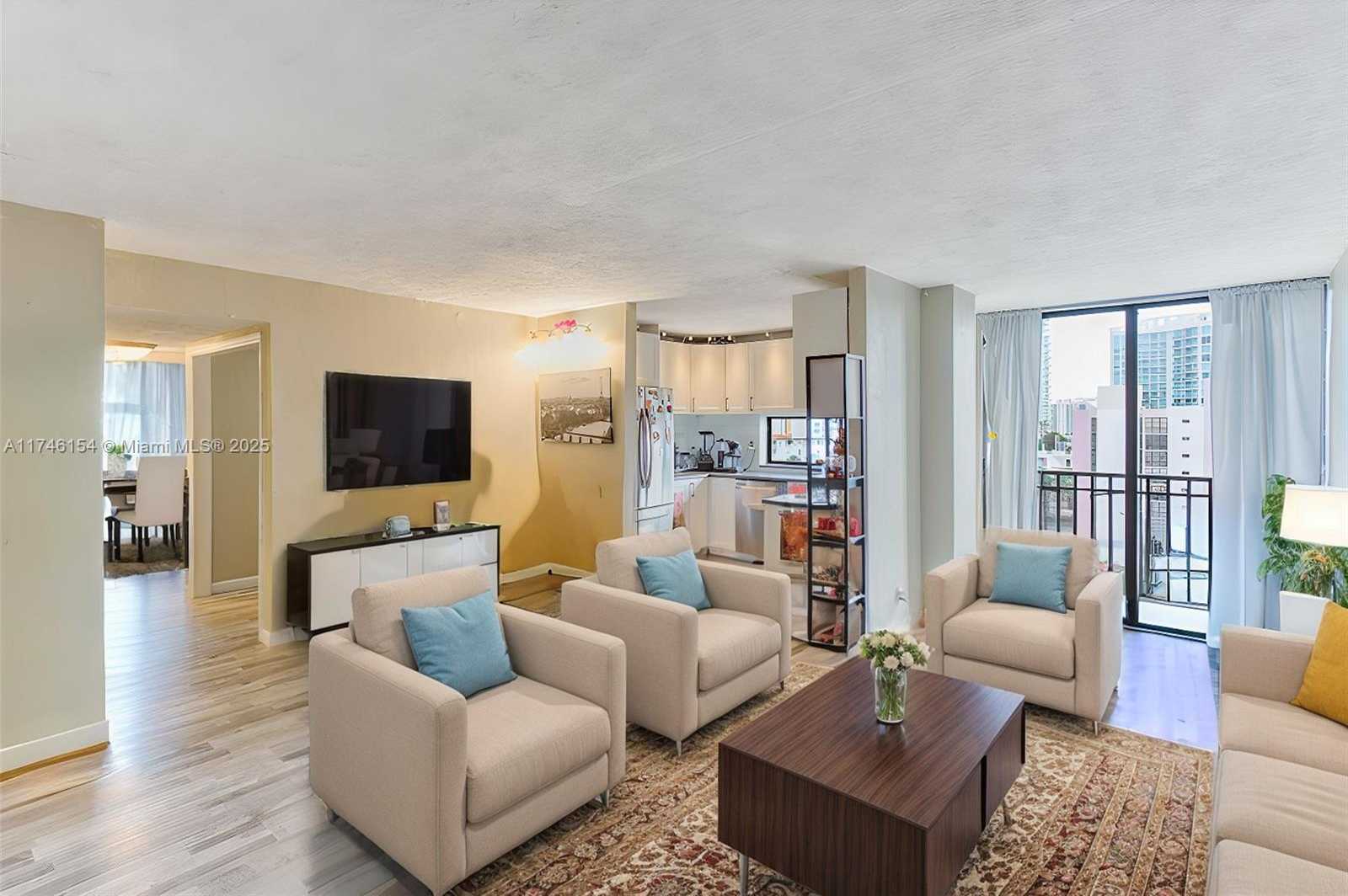 Small Image of 17011 NORTH BAY RD #1019, Sunny Isles Beach Number 2