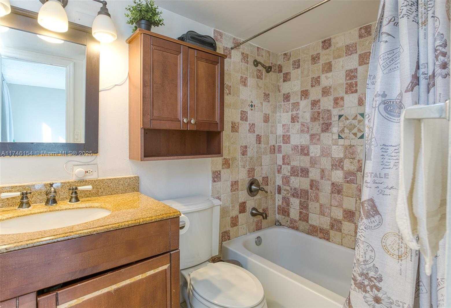 Small Image of 17011 NORTH BAY RD #1019, Sunny Isles Beach Number 8