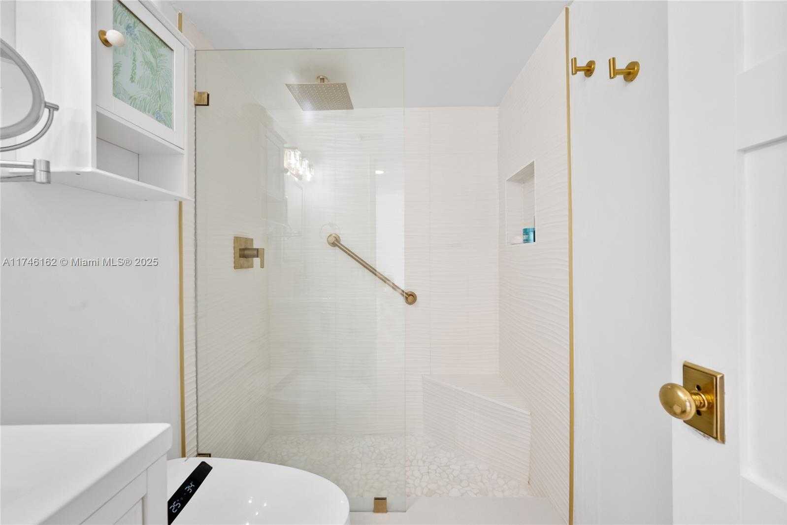 Small Image of 770 CLAUGHTON ISLAND DR #2110, Miami Number 12