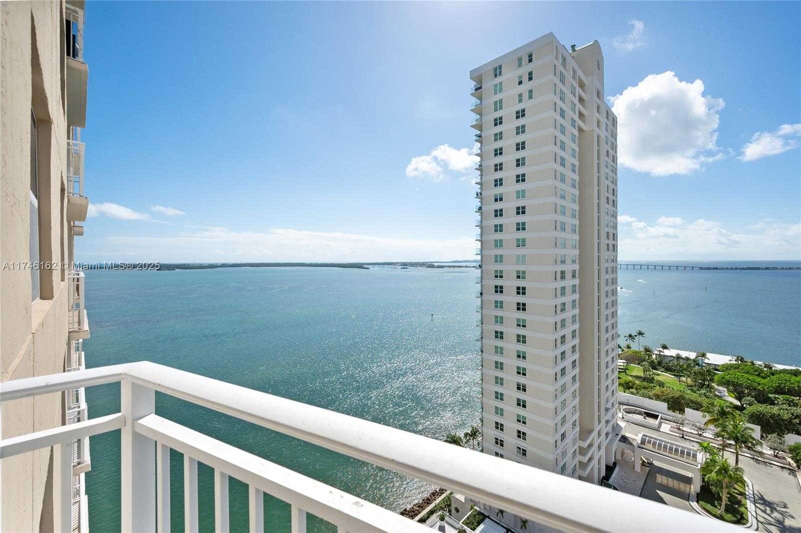 Small Image of 770 CLAUGHTON ISLAND DR #2110, Miami Number 2
