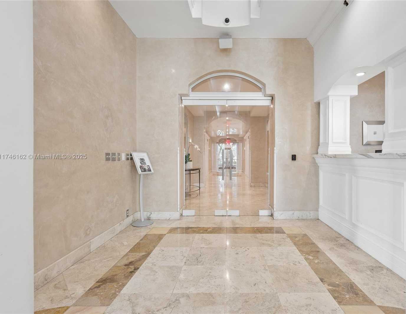 Small Image of 770 CLAUGHTON ISLAND DR #2110, Miami Number 22