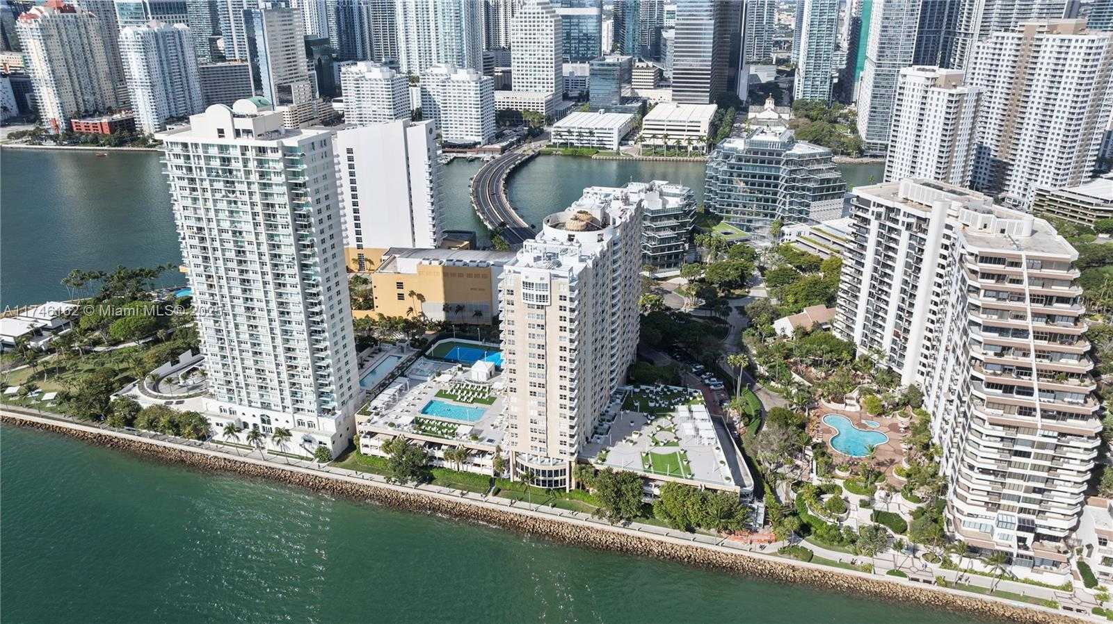 Small Image of 770 CLAUGHTON ISLAND DR #2110, Miami Number 29