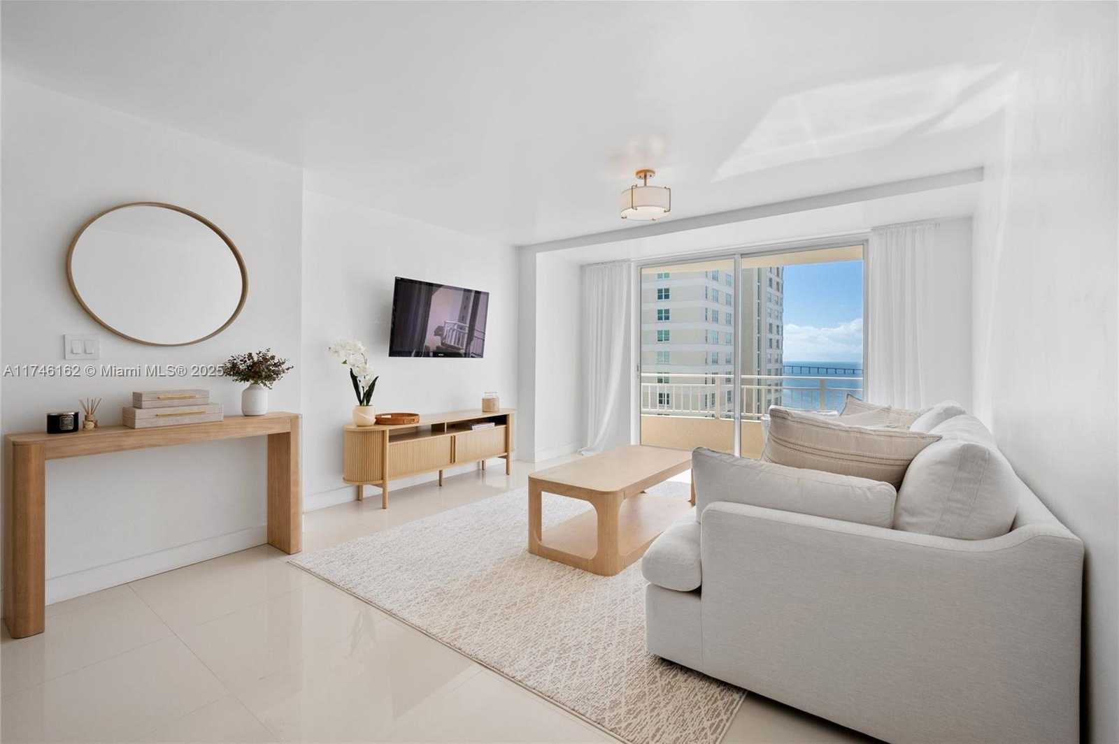 Small Image of 770 CLAUGHTON ISLAND DR #2110, Miami Number 6