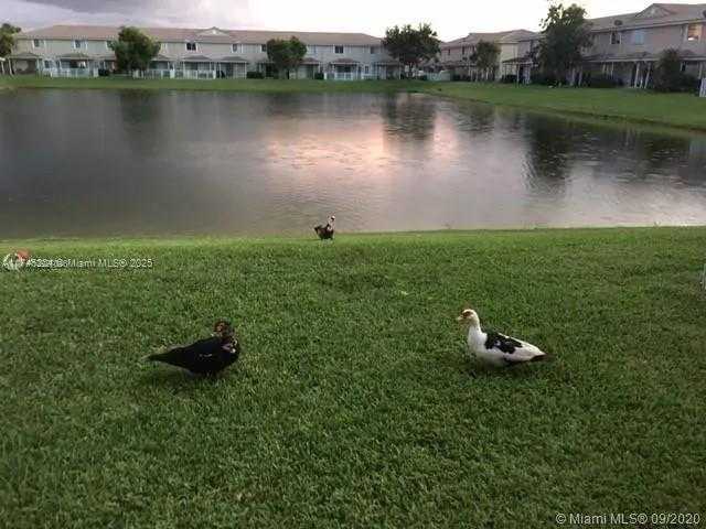 Small Image of 8988 CHAMBERS ST #8988, Tamarac Number 3