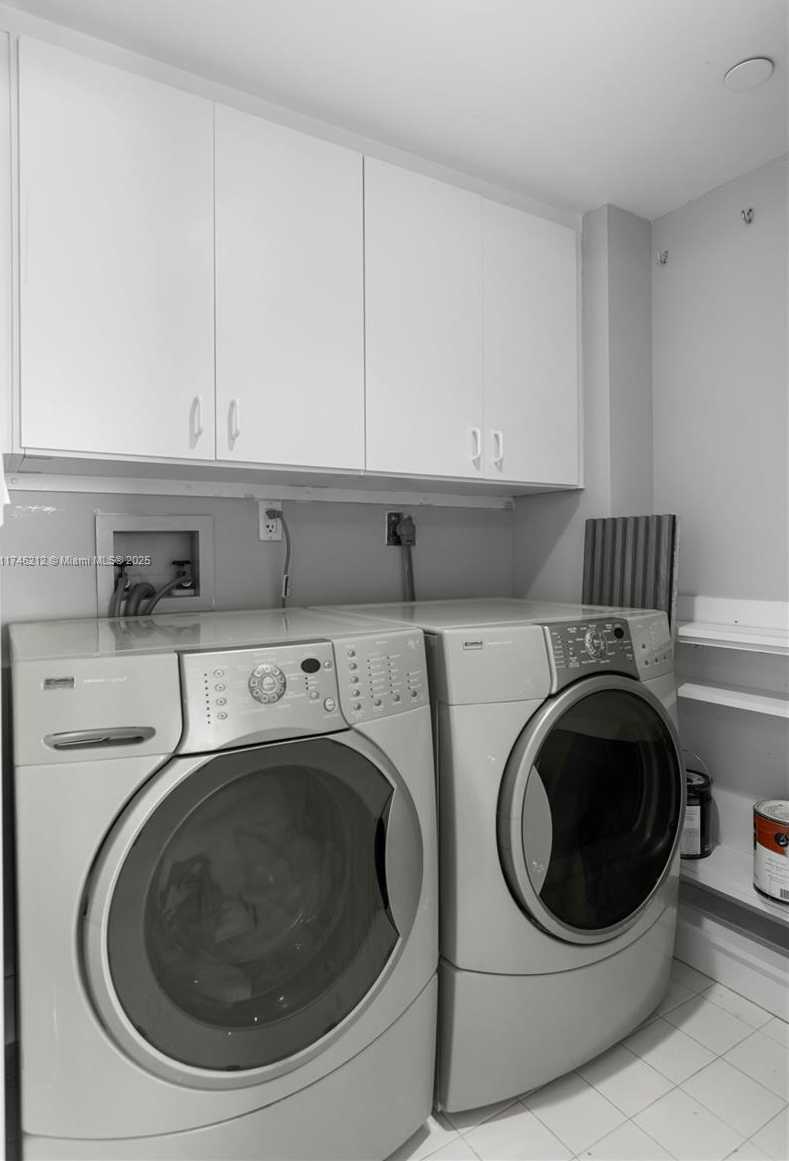 Small Image of 3600 YACHT CLUB DR #902, Aventura Number 17