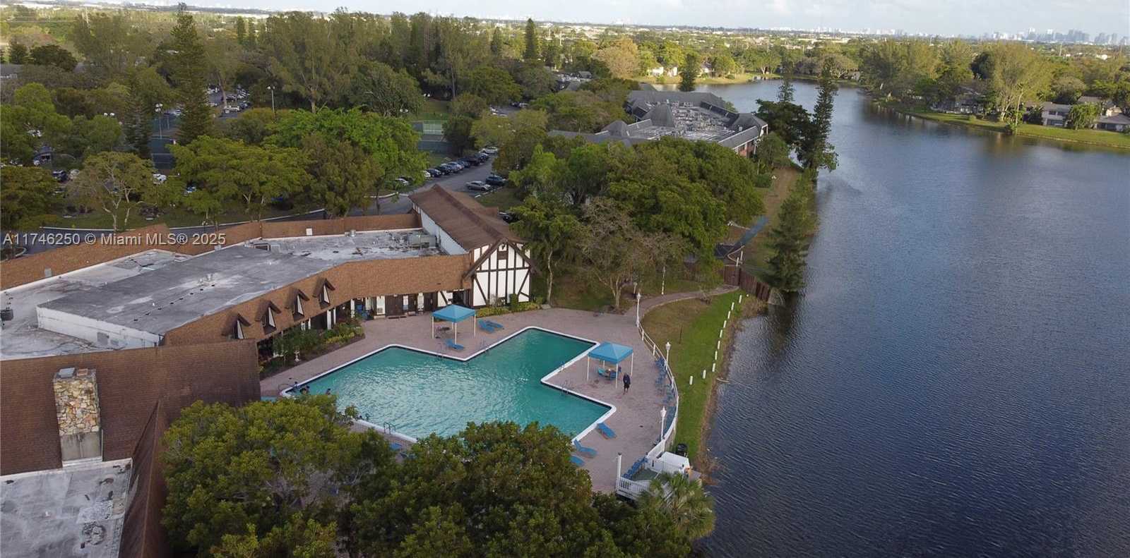 Small Image of 3670 INVERRARY DR #3Q, Lauderhill Number 20
