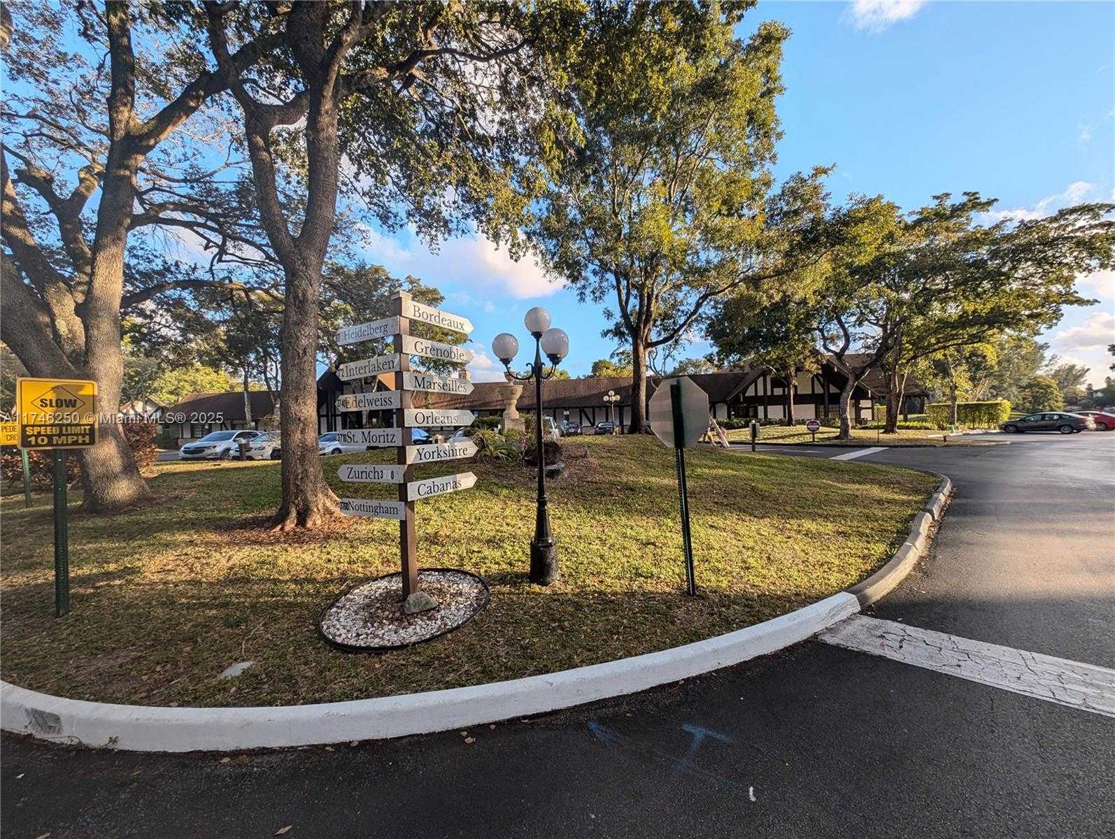 Small Image of 3670 INVERRARY DR #3Q, Lauderhill Number 26