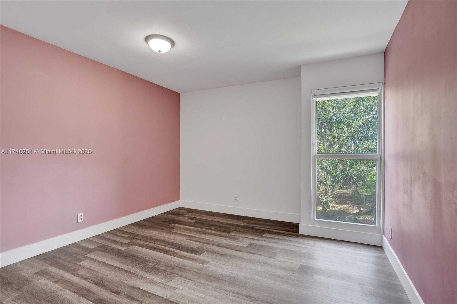 Small Image of 849 NORTH WEST 80TH TER #4, Plantation Number 13
