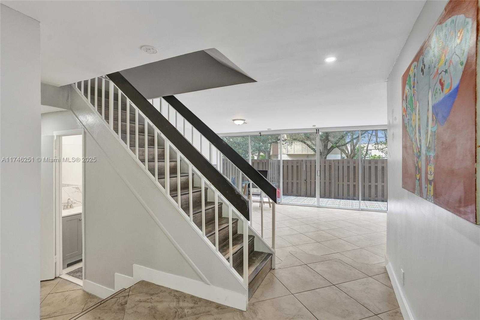 Small Image of 849 NORTH WEST 80TH TER #4, Plantation Number 7