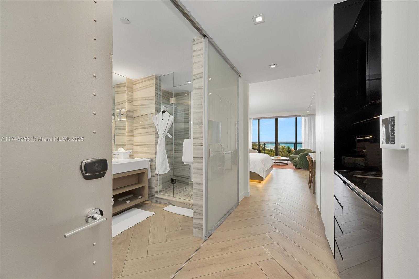 Small Image of 2201 COLLINS AVE #625, Miami Beach Number 12