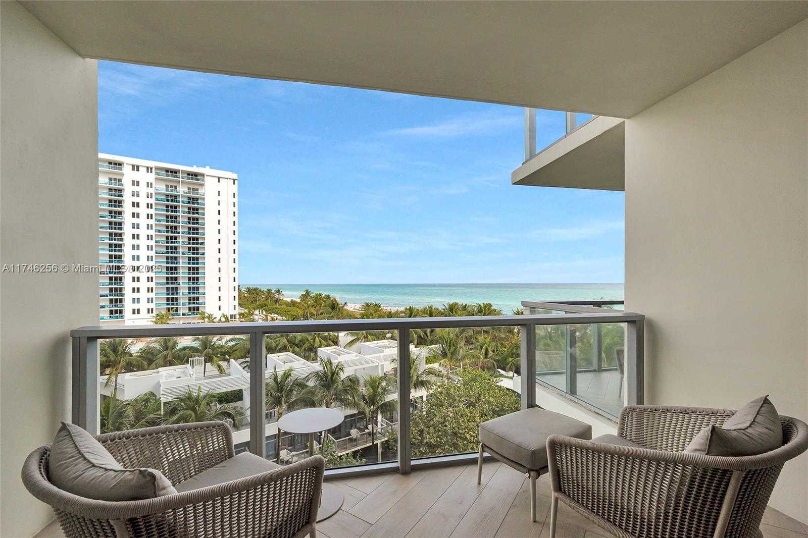 Small Image of 2201 COLLINS AVE #625, Miami Beach Number 4