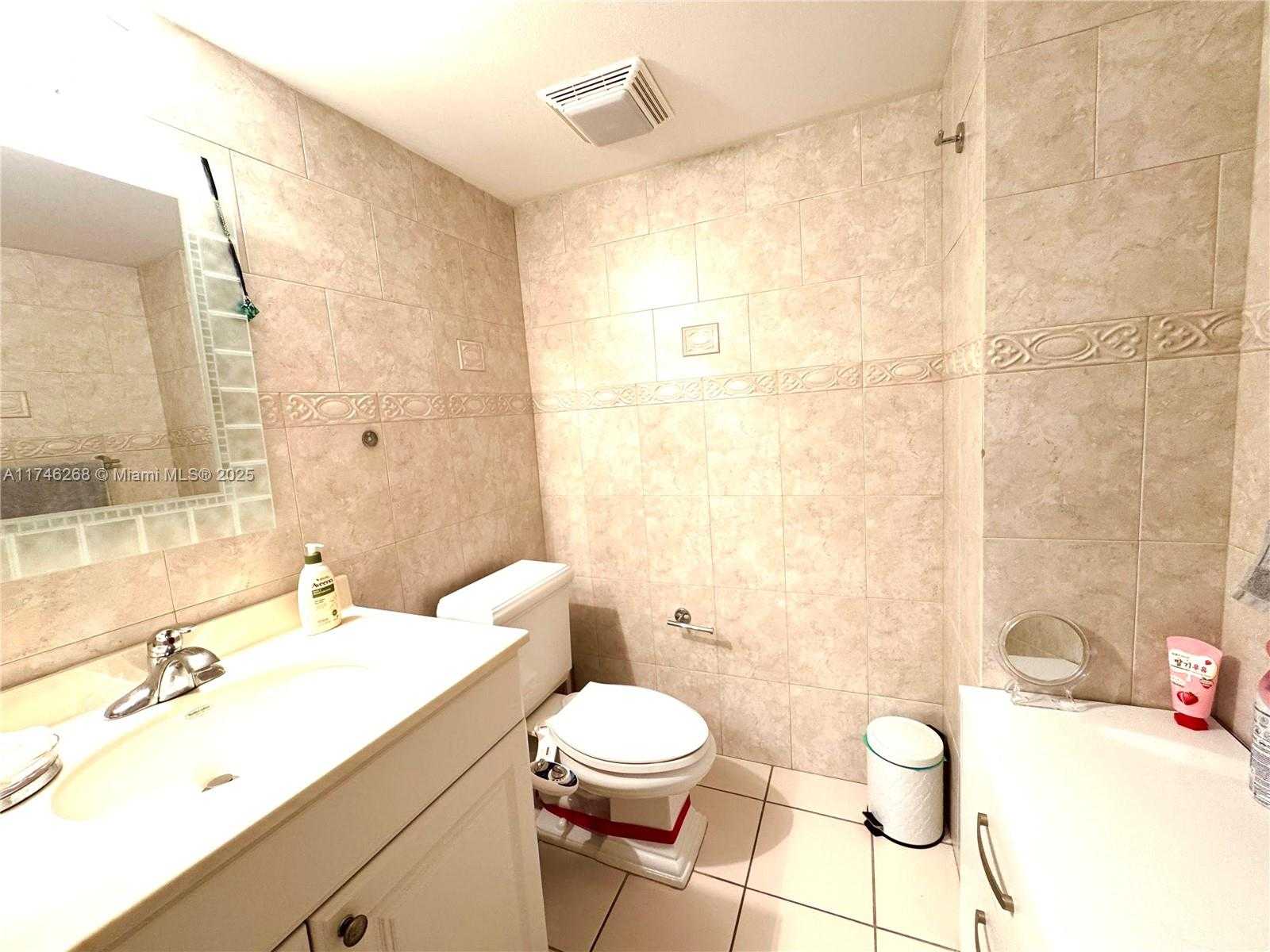 Small Image of 210 174TH ST #716, Sunny Isles Beach Number 23