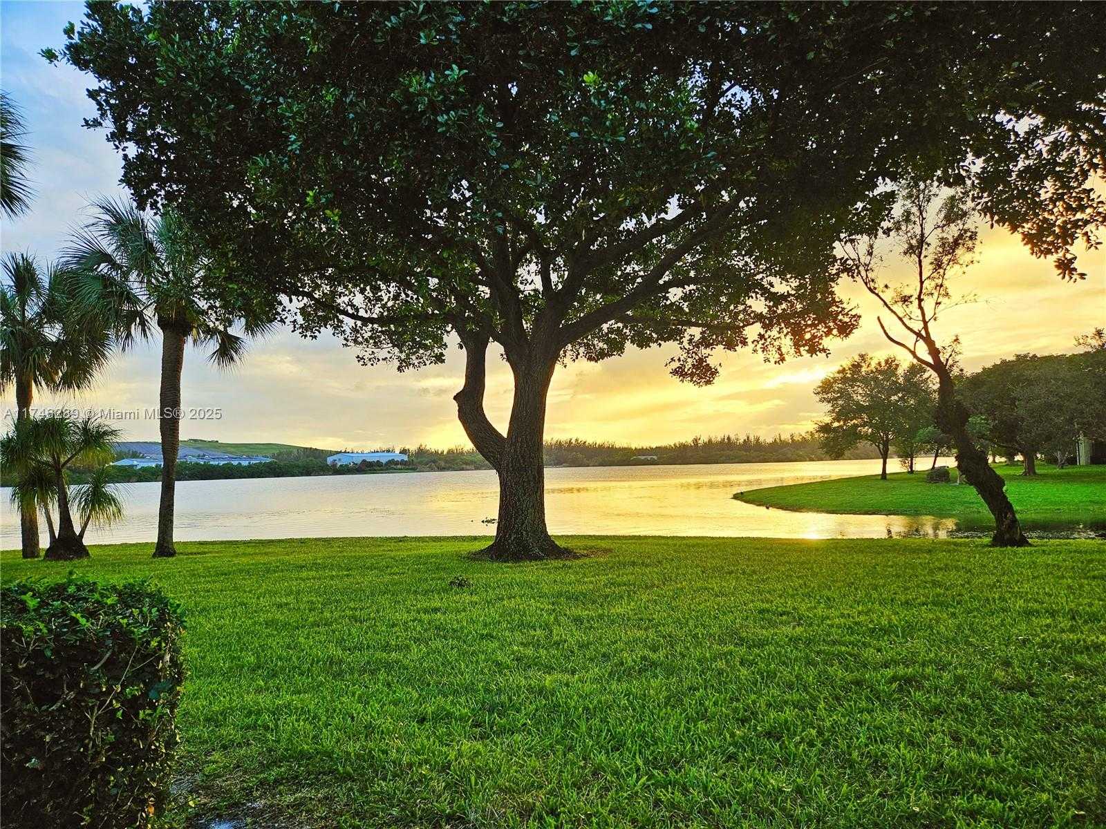 Small Image of 501 REPUBLIC CT #501, Deerfield Beach Number 11