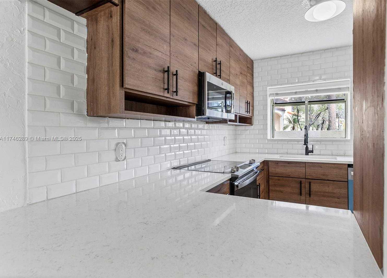 Small Image of 501 REPUBLIC CT #501, Deerfield Beach Number 15