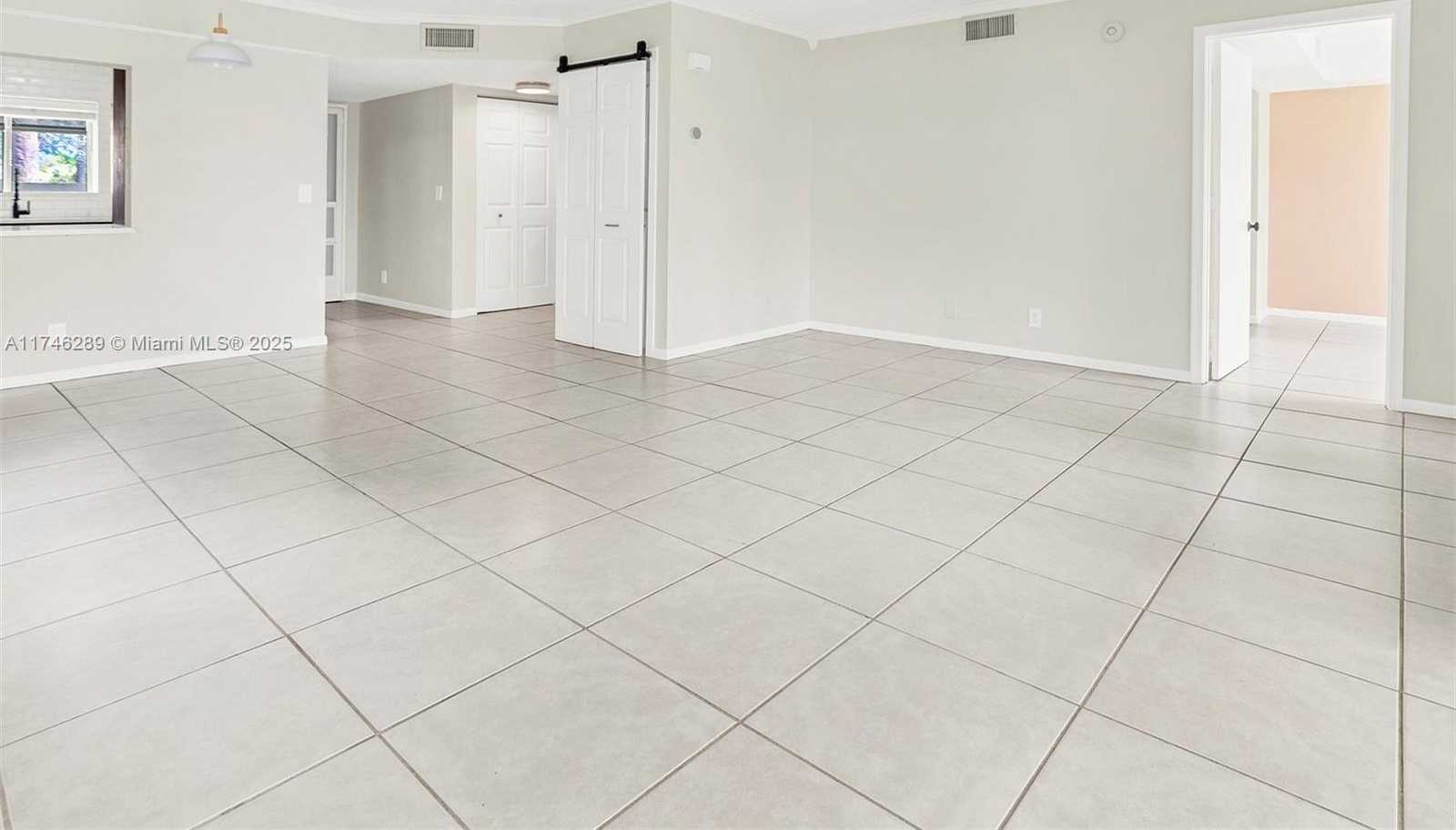 Small Image of 501 REPUBLIC CT #501, Deerfield Beach Number 21