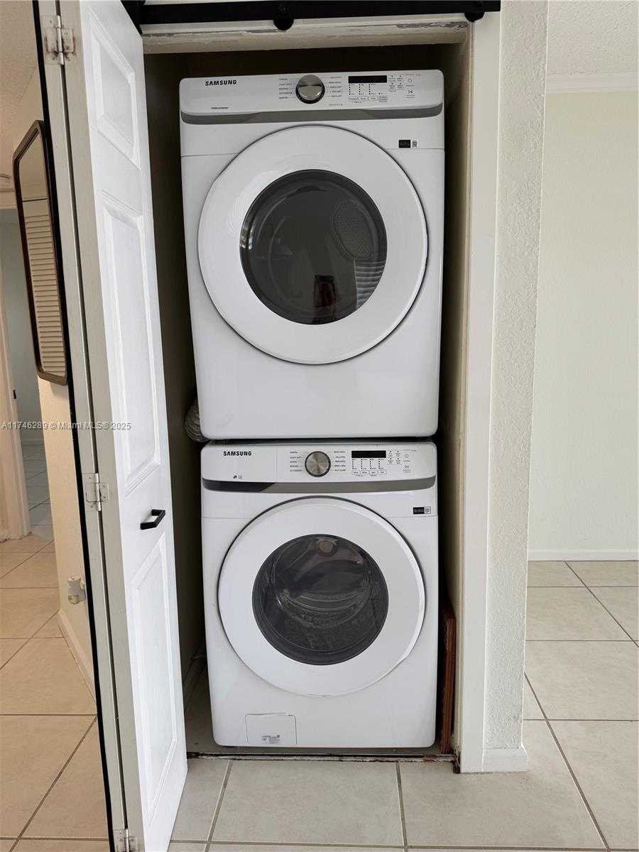 Small Image of 501 REPUBLIC CT #501, Deerfield Beach Number 22