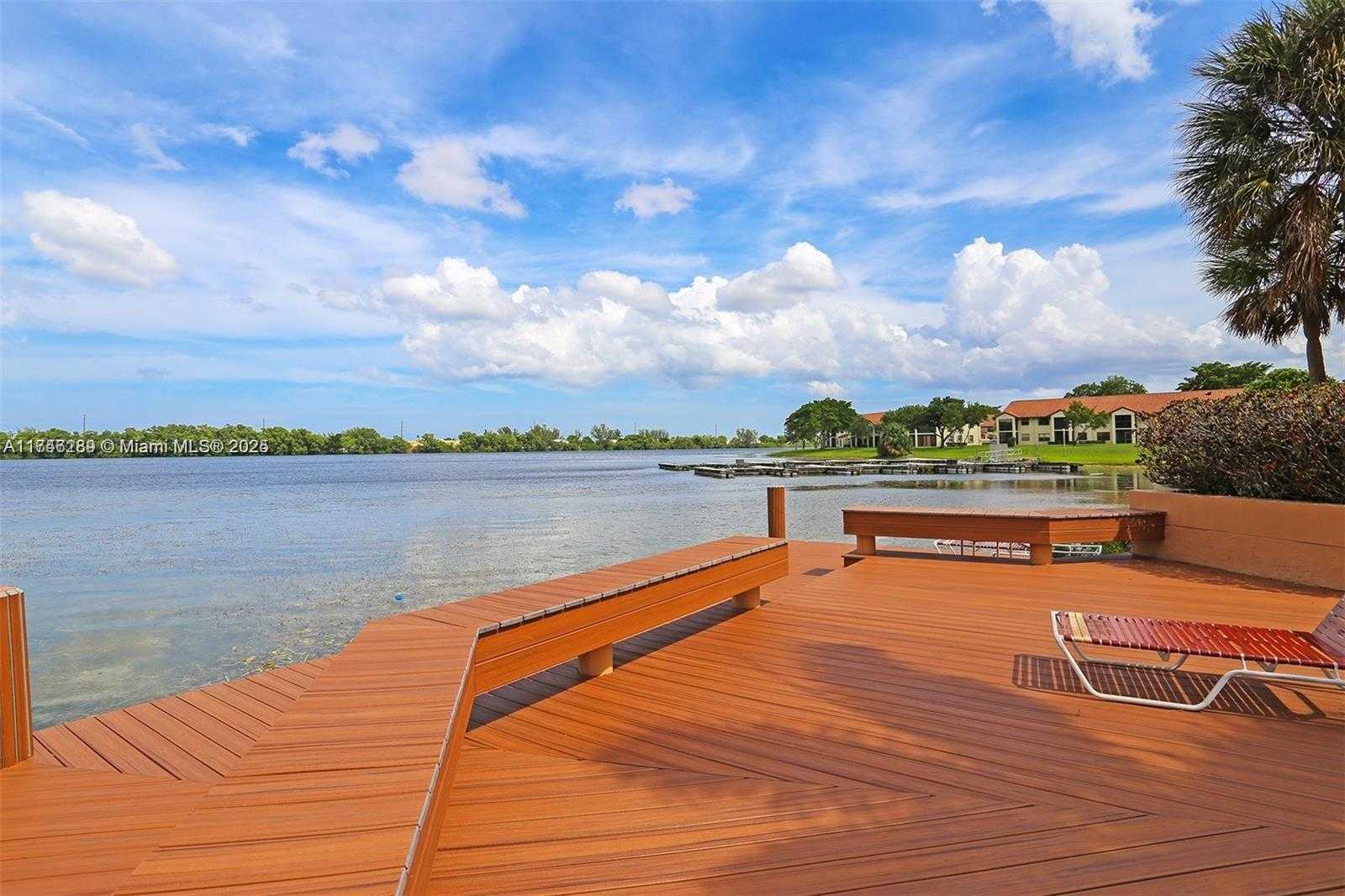 Small Image of 501 REPUBLIC CT #501, Deerfield Beach Number 25