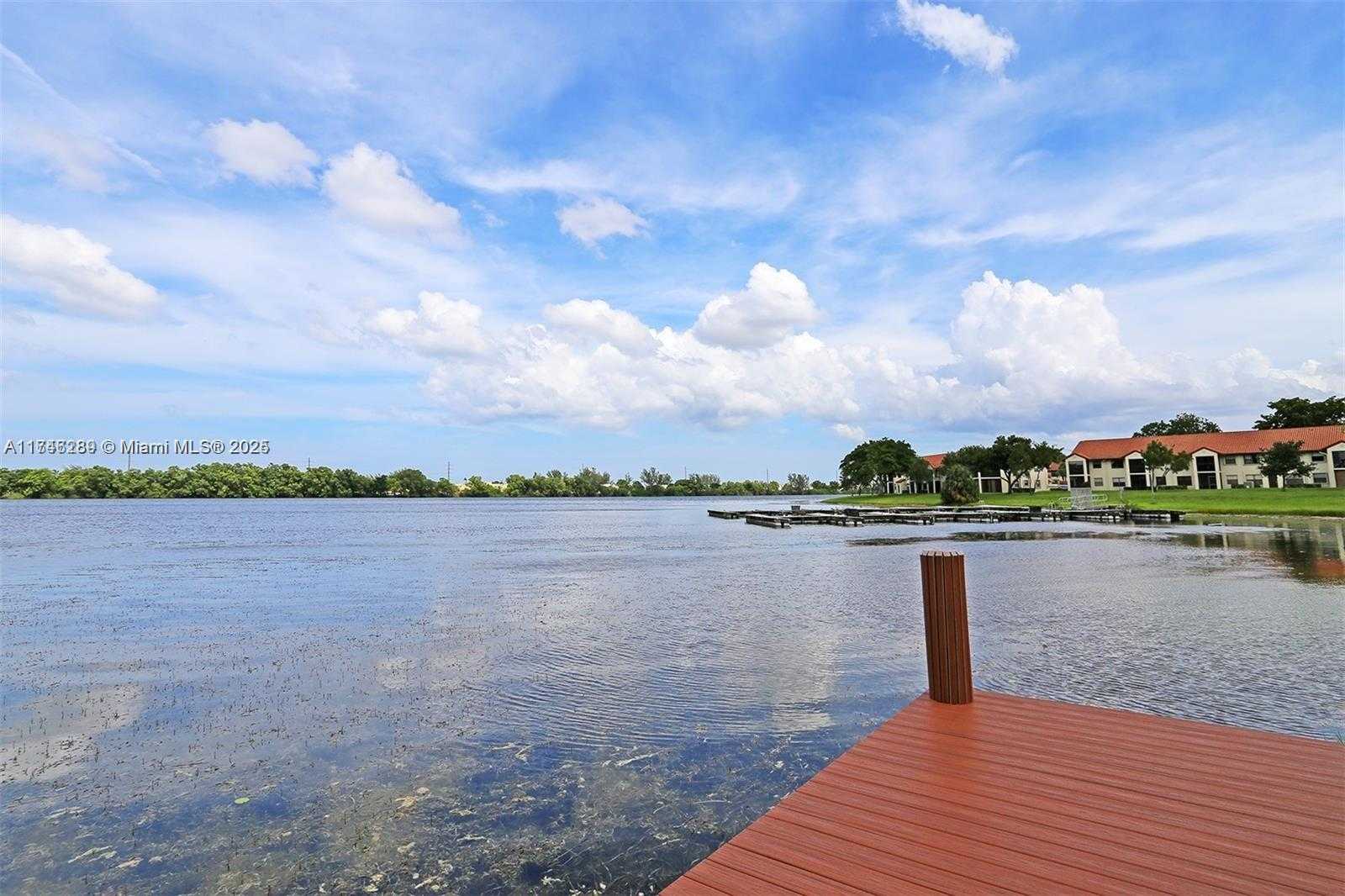 Small Image of 501 REPUBLIC CT #501, Deerfield Beach Number 27