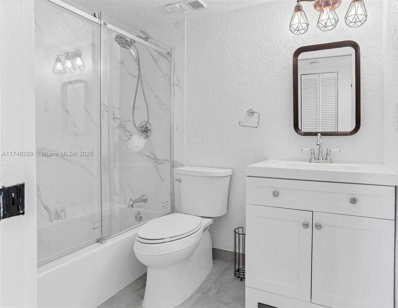 Small Image of 501 REPUBLIC CT #501, Deerfield Beach Number 35