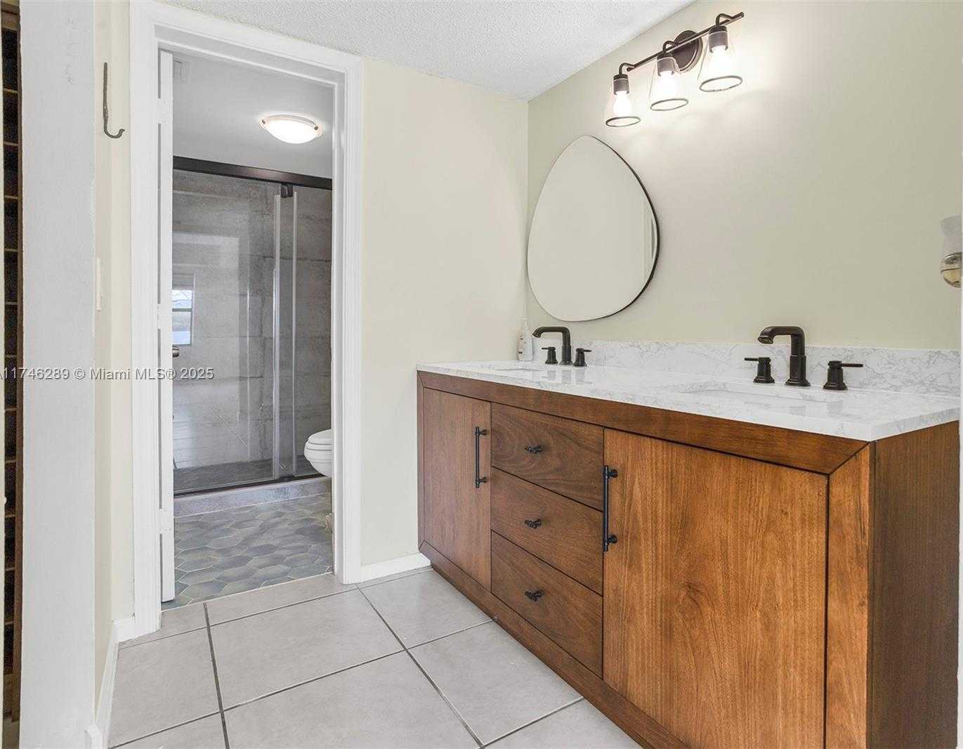 Small Image of 501 REPUBLIC CT #501, Deerfield Beach Number 45