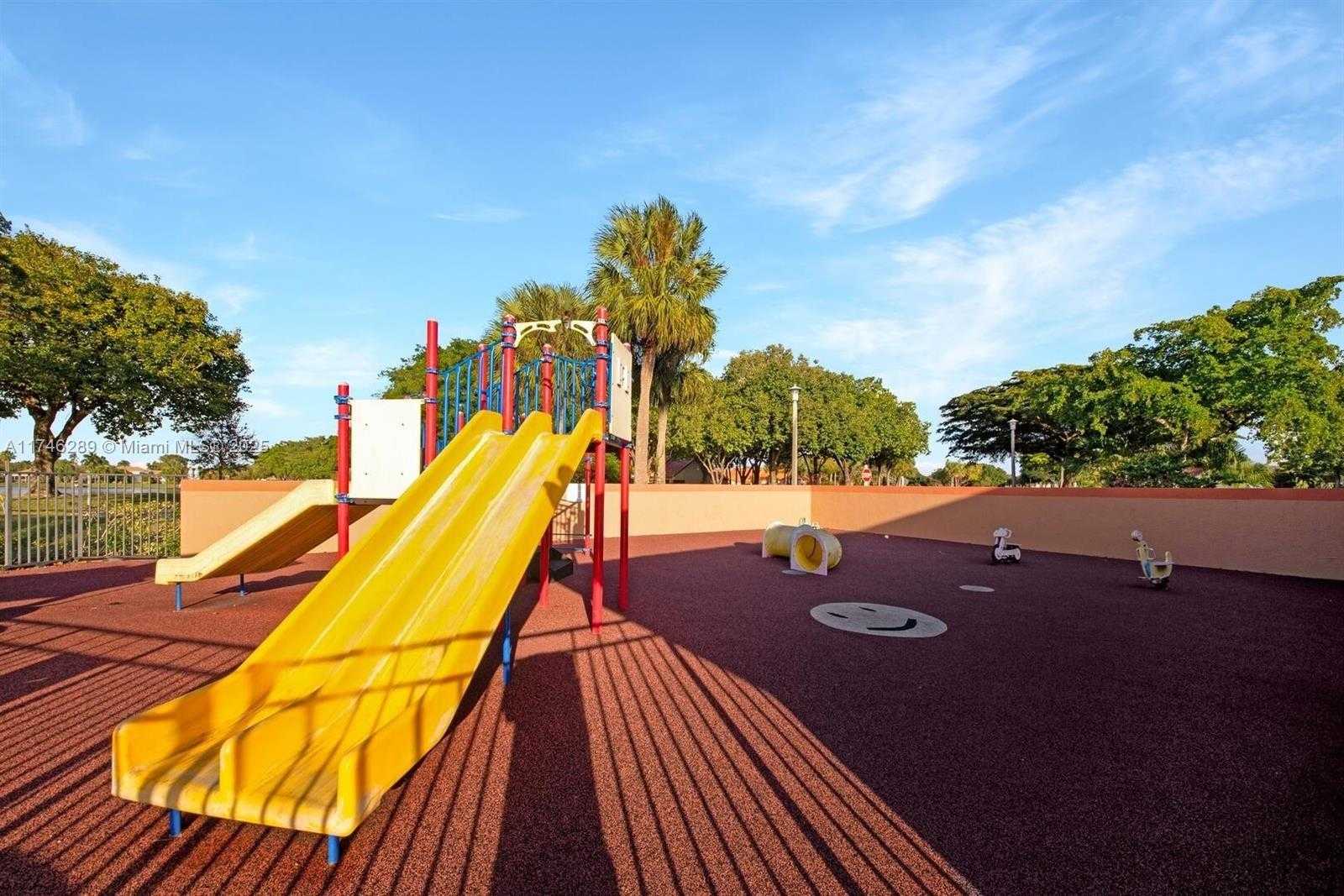 Small Image of 501 REPUBLIC CT #501, Deerfield Beach Number 56