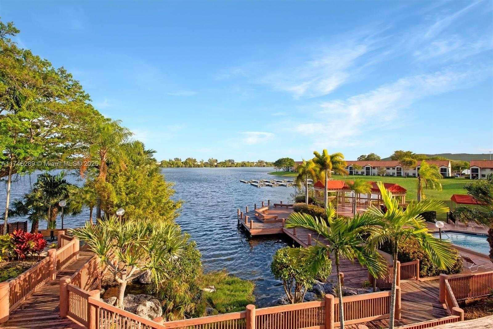Small Image of 501 REPUBLIC CT #501, Deerfield Beach Number 7
