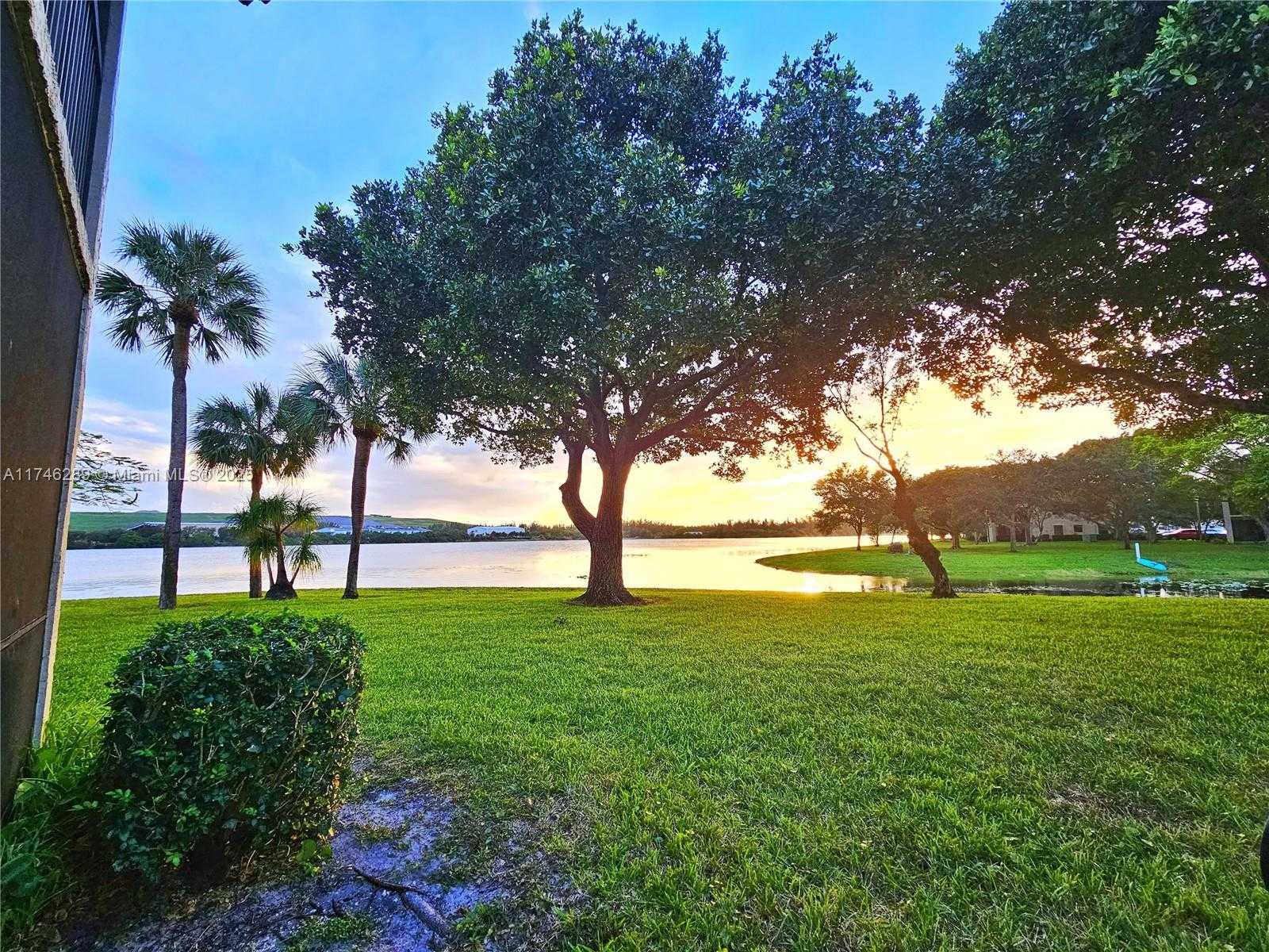 Small Image of 501 REPUBLIC CT #501, Deerfield Beach Number 9