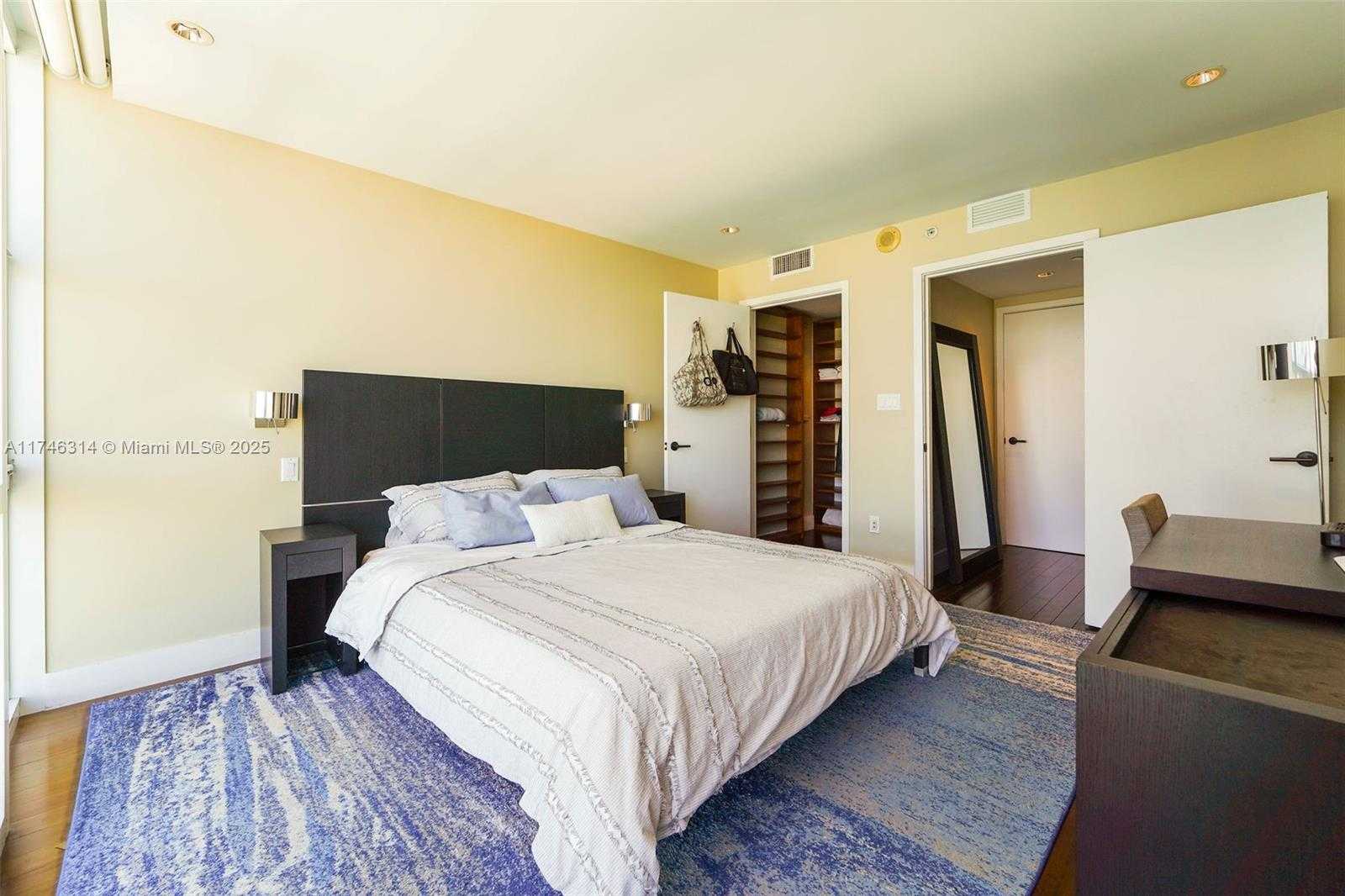 Small Image of 6801 COLLINS AVE #1214(door1203), Miami Beach Number 10