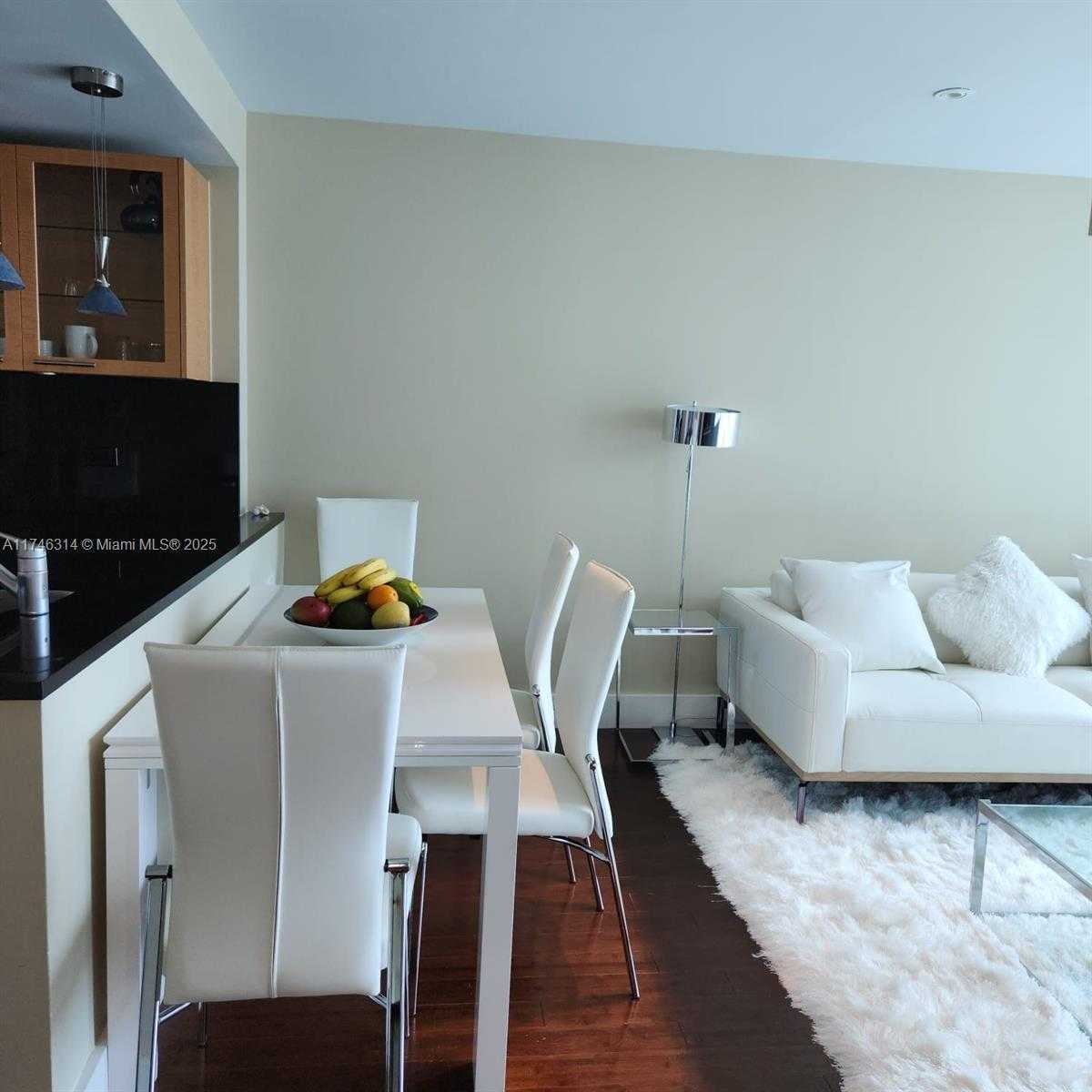 Small Image of 6801 COLLINS AVE #1214(door1203), Miami Beach Number 21