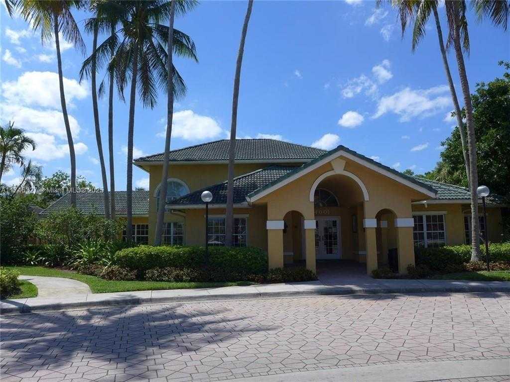Small Image of 4055 #H209, Pompano Beach Number 3