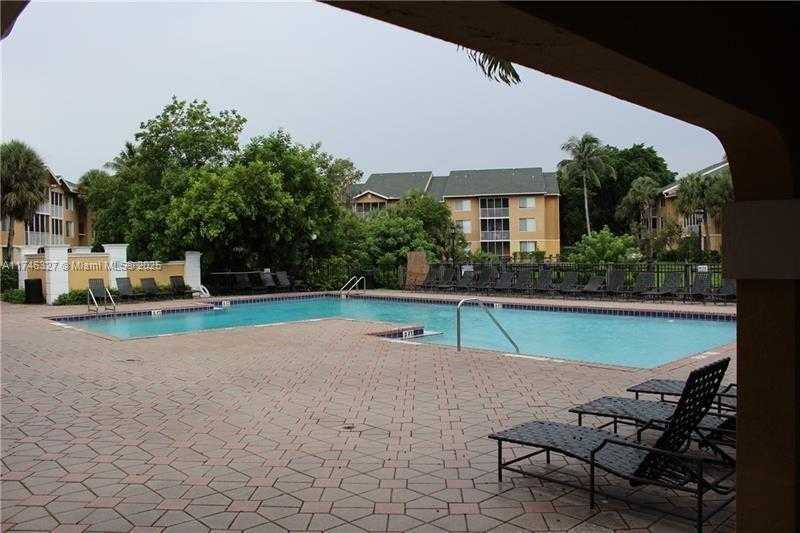 Small Image of 4055 #H209, Pompano Beach Number 5