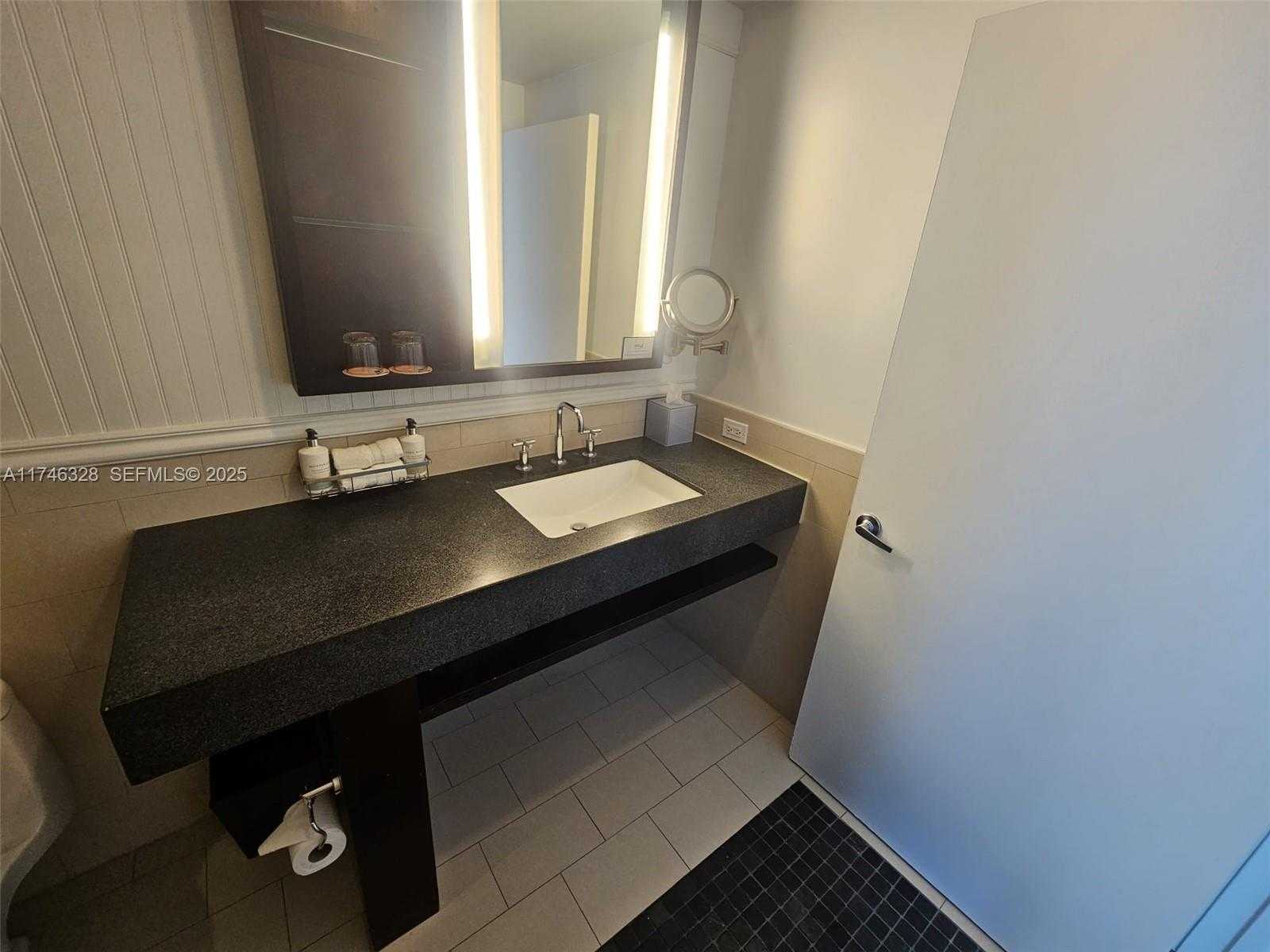 Small Image of 17315 COLLINS AVE #2401, Sunny Isles Beach Number 16