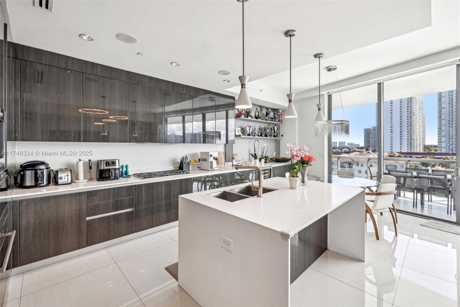 Small Image of 3250 NORTH EAST 188TH ST #607, Aventura Number 12