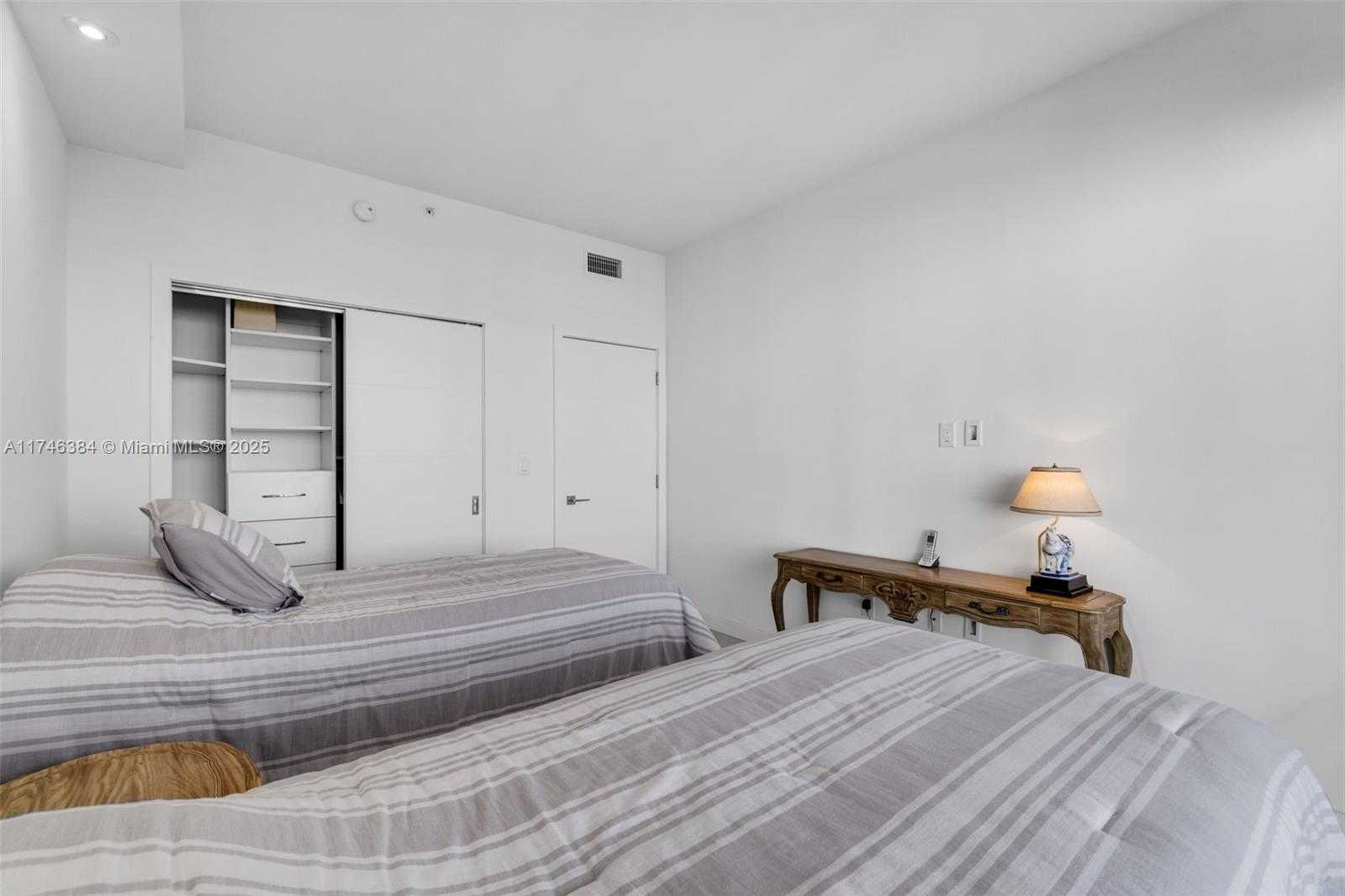 Small Image of 251 CRANDON BLVD #829, Key Biscayne Number 14