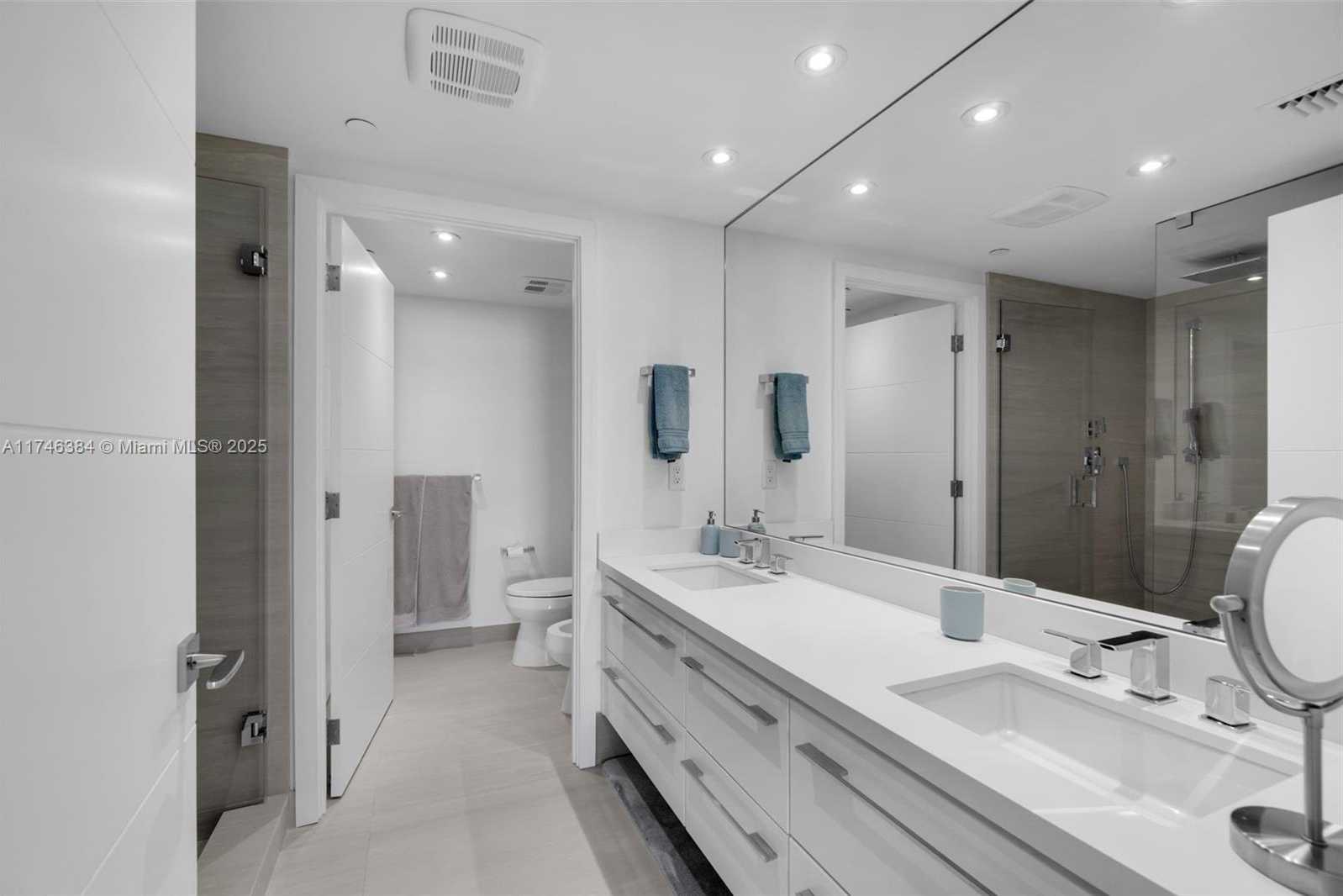 Small Image of 251 CRANDON BLVD #829, Key Biscayne Number 18