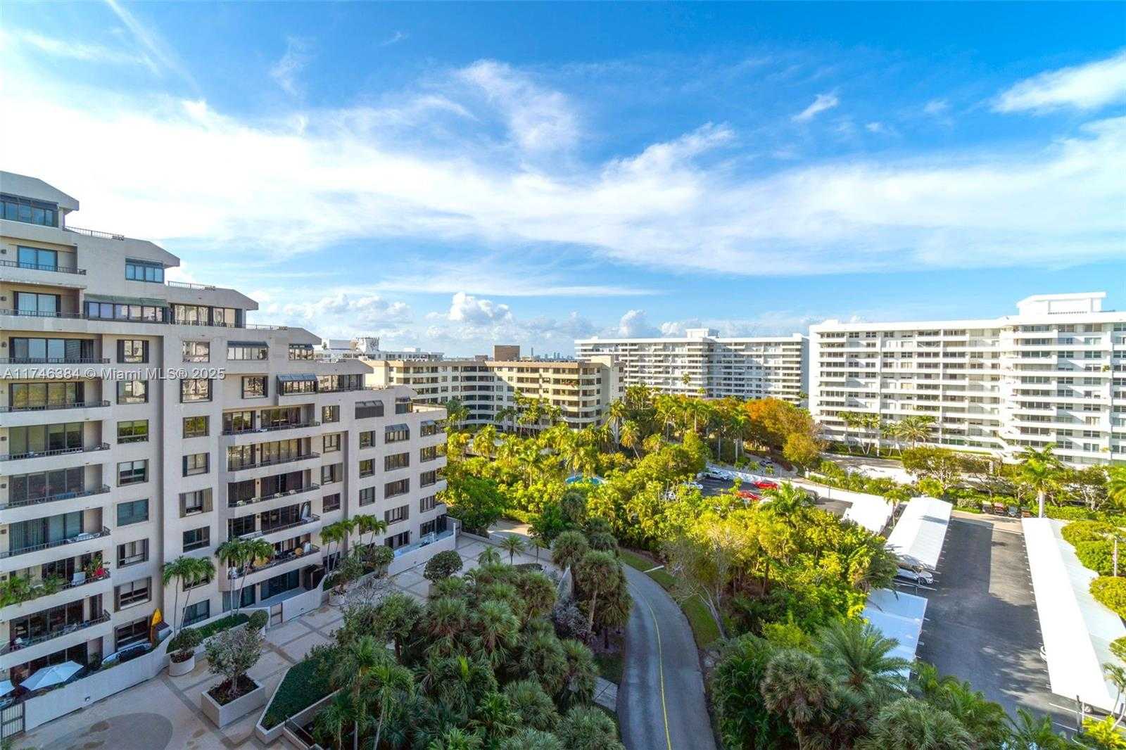 Small Image of 251 CRANDON BLVD #829, Key Biscayne Number 23