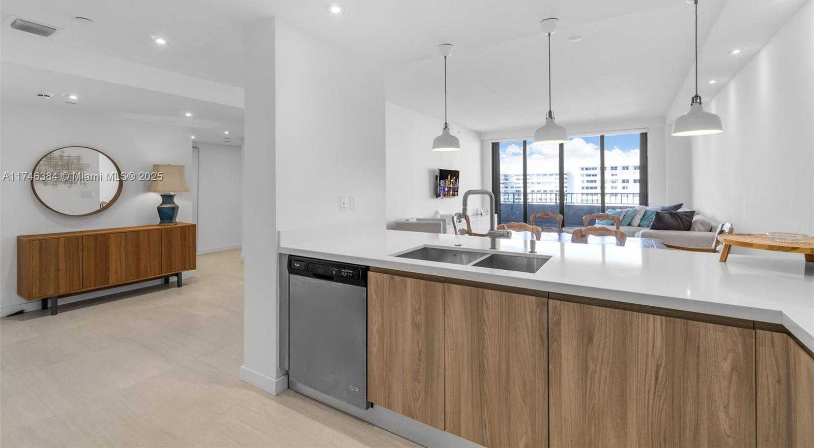 Small Image of 251 CRANDON BLVD #829, Key Biscayne Number 8