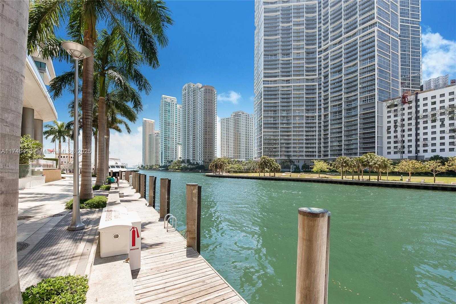 Small Image of 200 BISCAYNE BOULEVARD WAY #5304, Miami Number 17