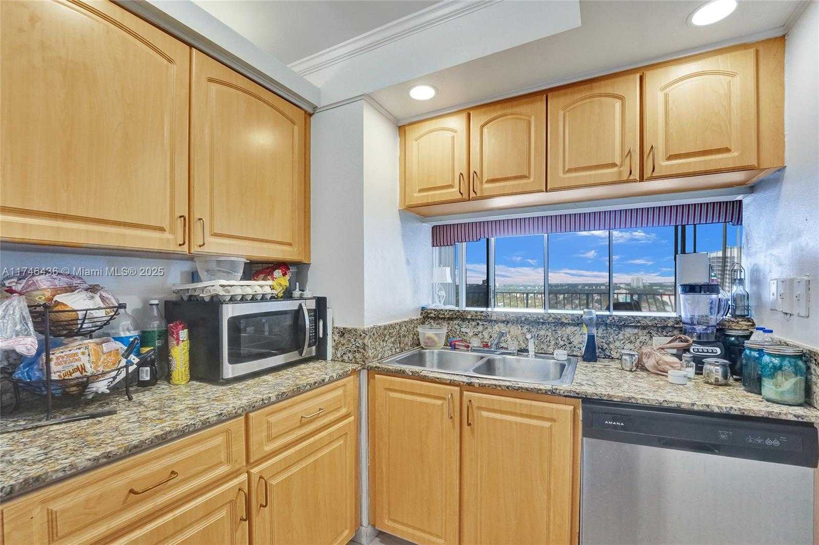 Small Image of 7601 EAST TREASURE DR #1705, North Bay Village Number 53