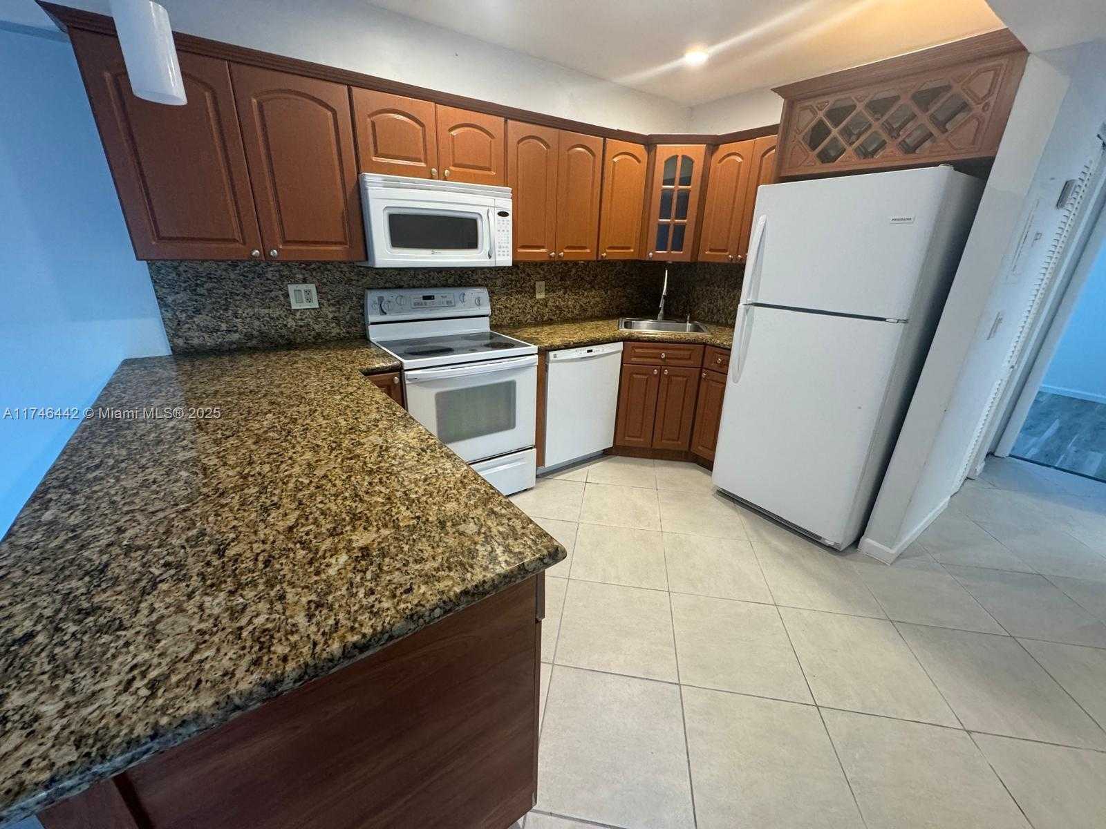 Small Image of 3642 NORTH EAST 171ST ST #306, North Miami Beach Number 2