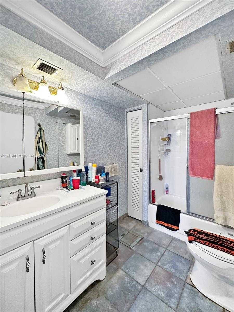 Small Image of 13 ROYAL PALM WAY #2030, Boca Raton Number 27