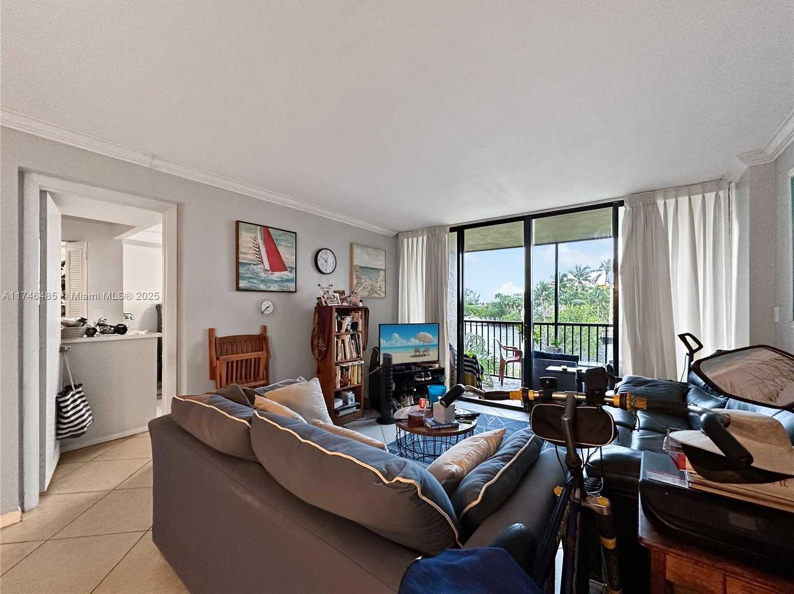 Small Image of 13 ROYAL PALM WAY #2030, Boca Raton Number 3