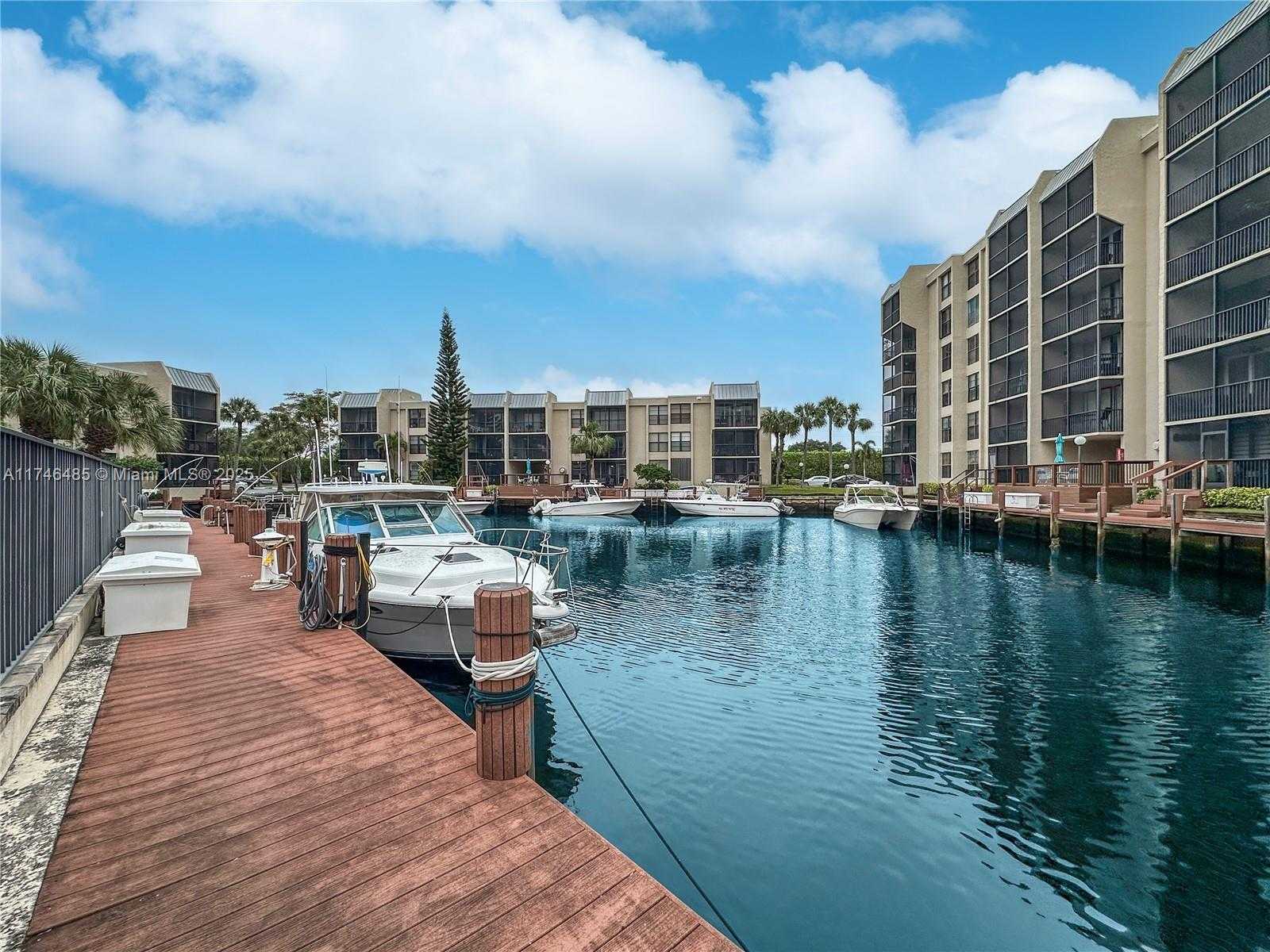 Small Image of 13 ROYAL PALM WAY #2030, Boca Raton Number 41