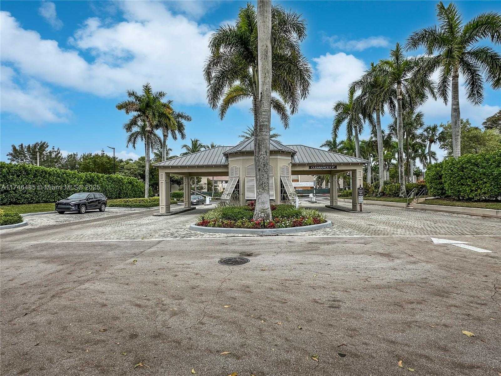 Small Image of 13 ROYAL PALM WAY #2030, Boca Raton Number 54