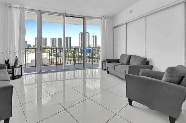 Small Image of 1750 NORTH BAYSHORE DR #1714, Miami Number 2