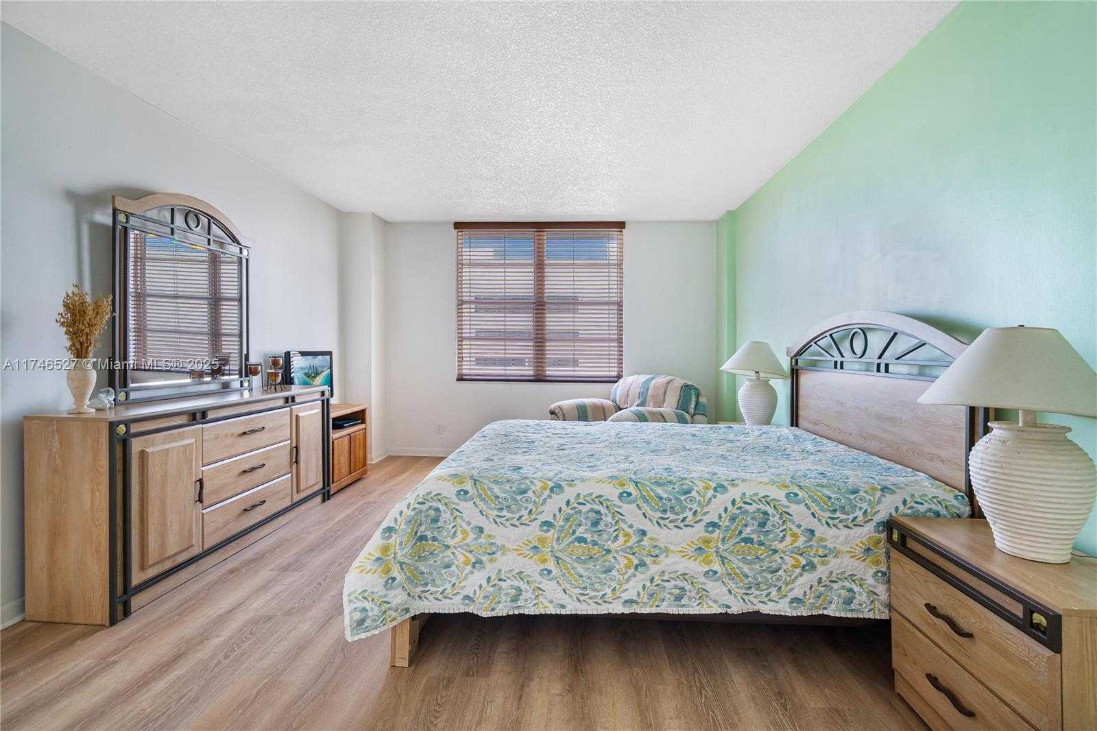 Small Image of 3725 SOUTH OCEAN DR #1023, Hollywood Number 13