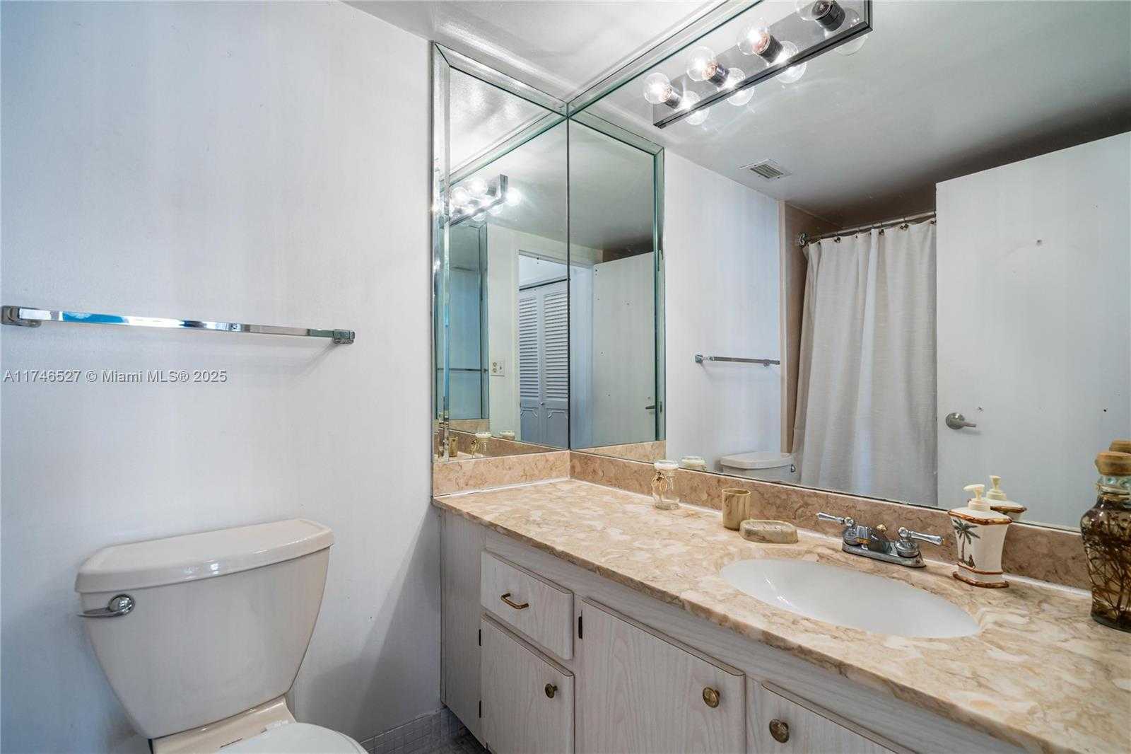 Small Image of 3725 SOUTH OCEAN DR #1023, Hollywood Number 16