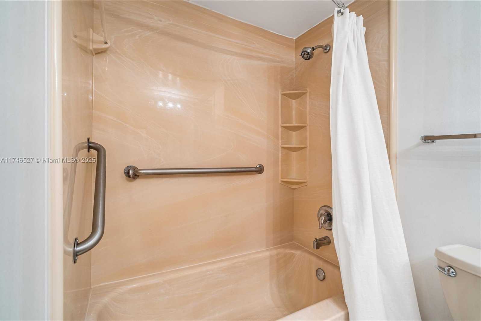 Small Image of 3725 SOUTH OCEAN DR #1023, Hollywood Number 17