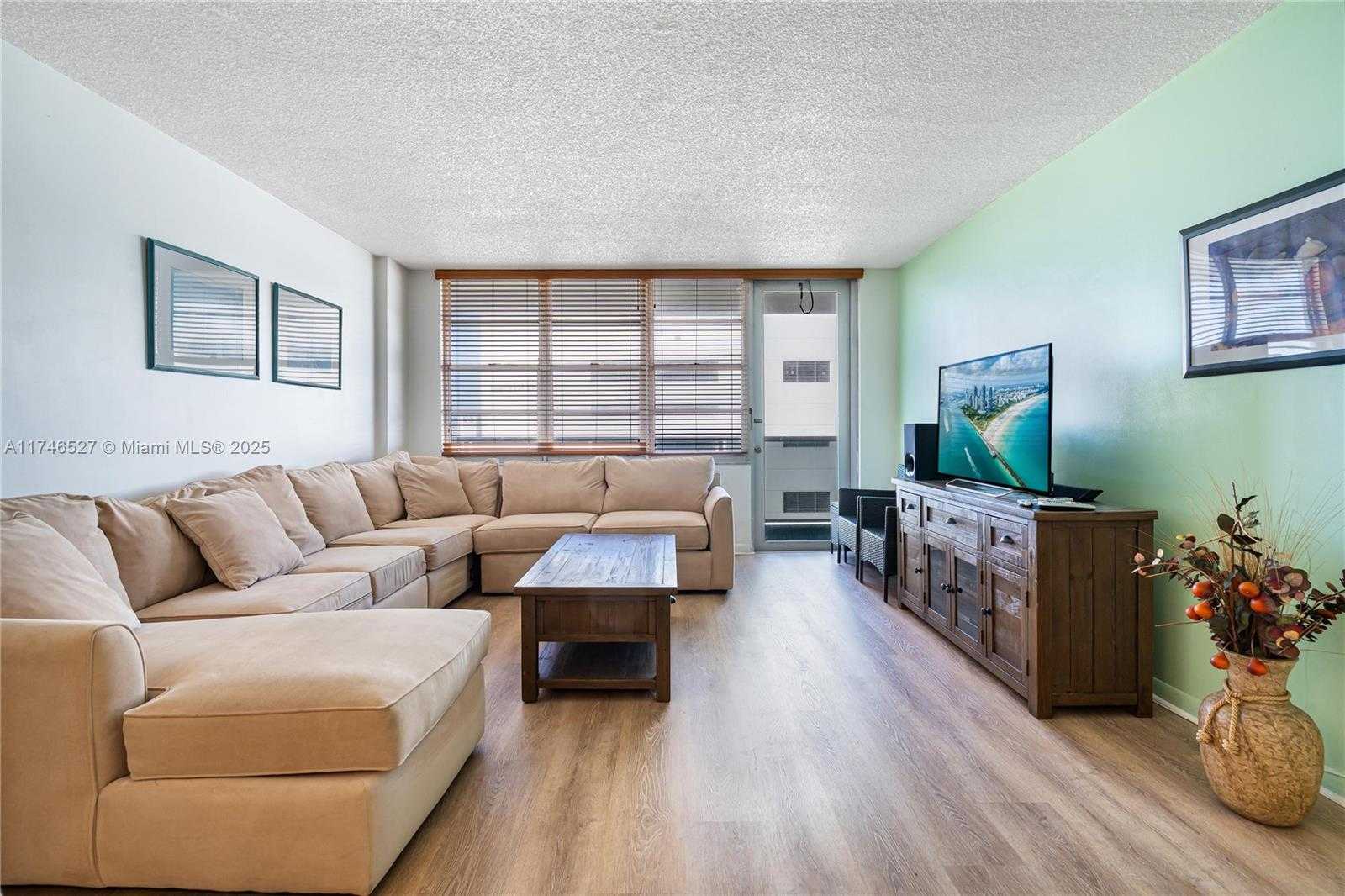 Small Image of 3725 SOUTH OCEAN DR #1023, Hollywood Number 4