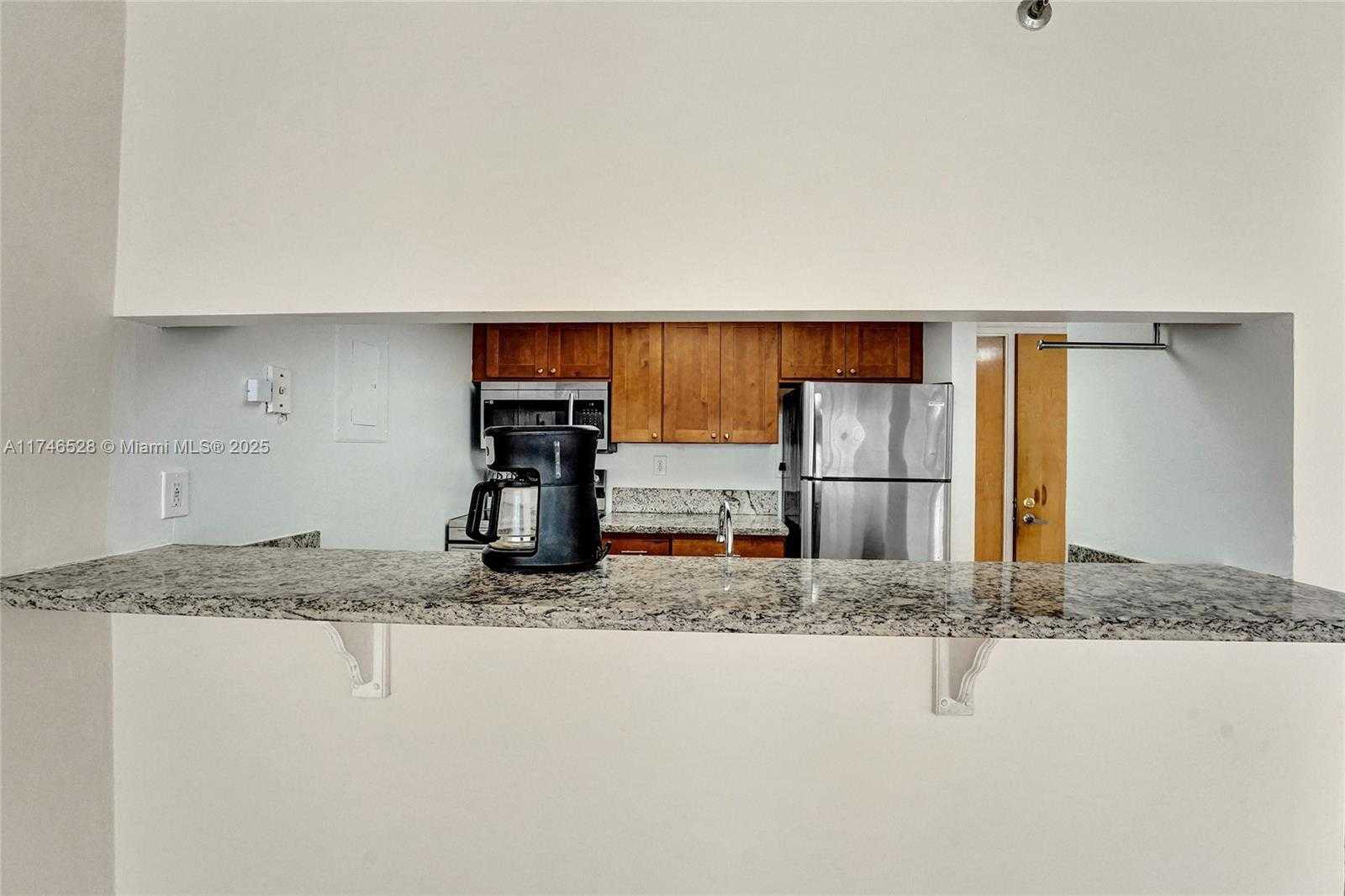 Small Image of 7601 EAST TREASURE DR #406, North Bay Village Number 26